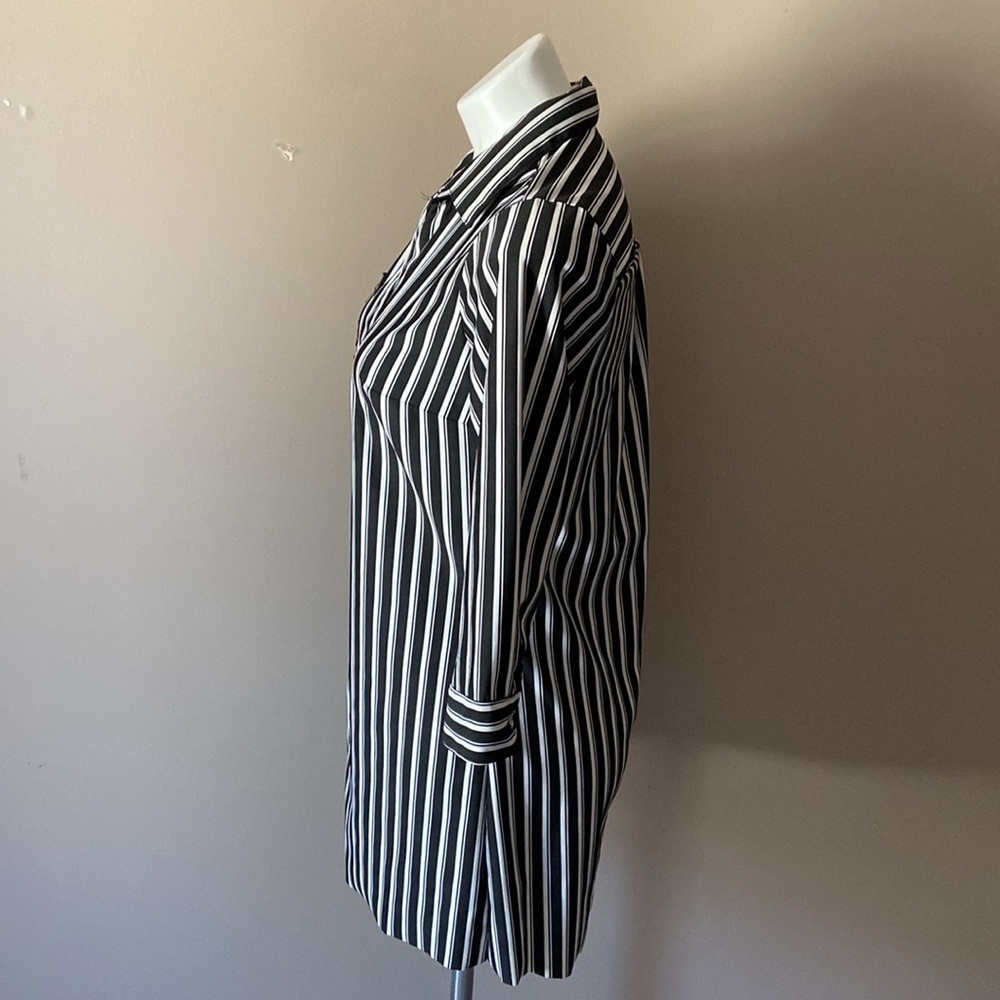 Mlle Gabrielle Women’s Black & White Striped Button Down Shirt Tunic Size Small - Picture 2 of 5